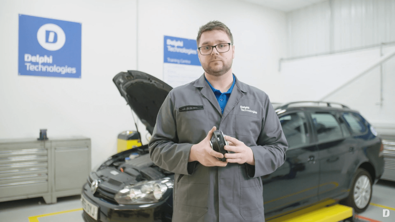 Installer un support de jambe de suspension supérieur | #DTmasterclass